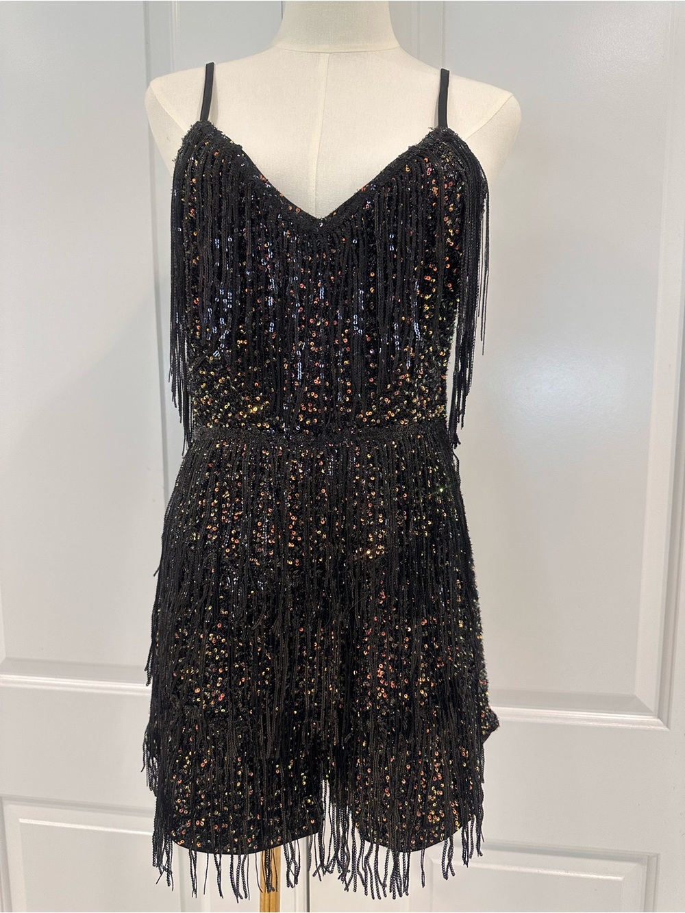 Lavish & Wild Black Sequin Fringe Romper – Size 10 ✨